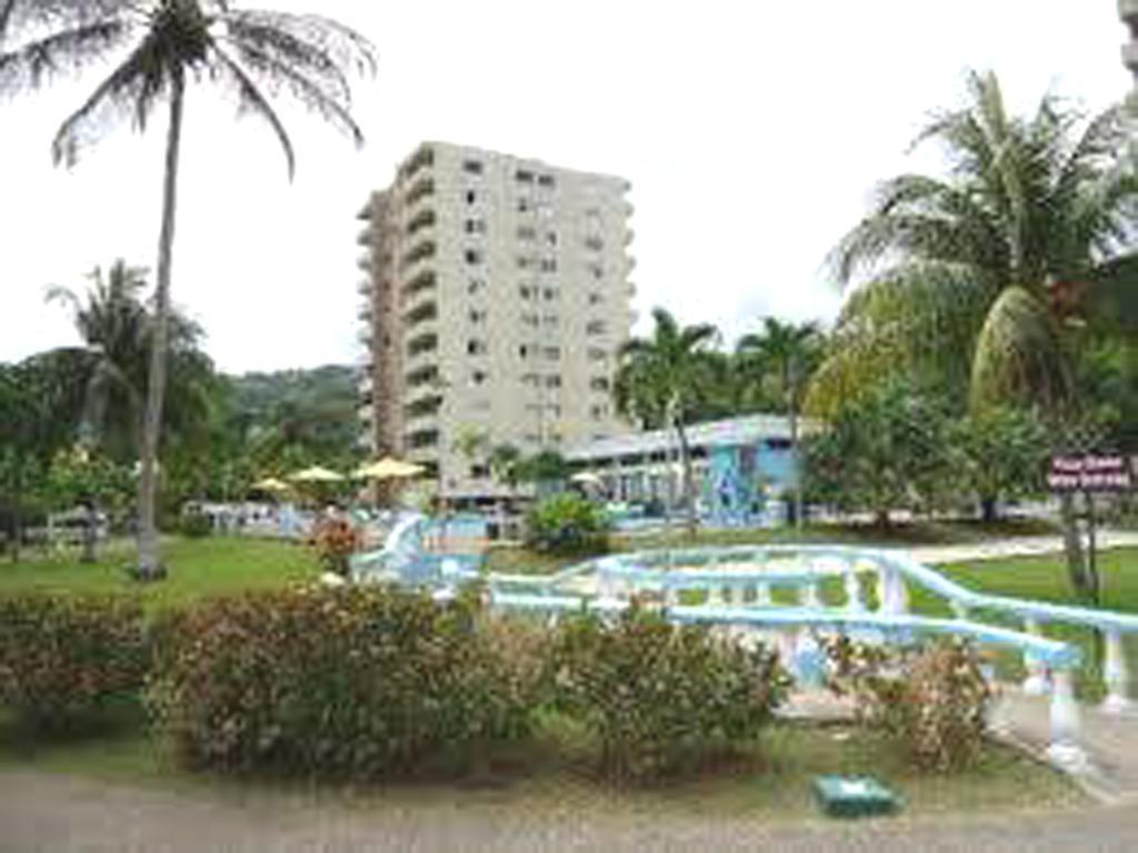 Turtle Beach Towers Apt 22 C - Ocho Rios Exterior photo