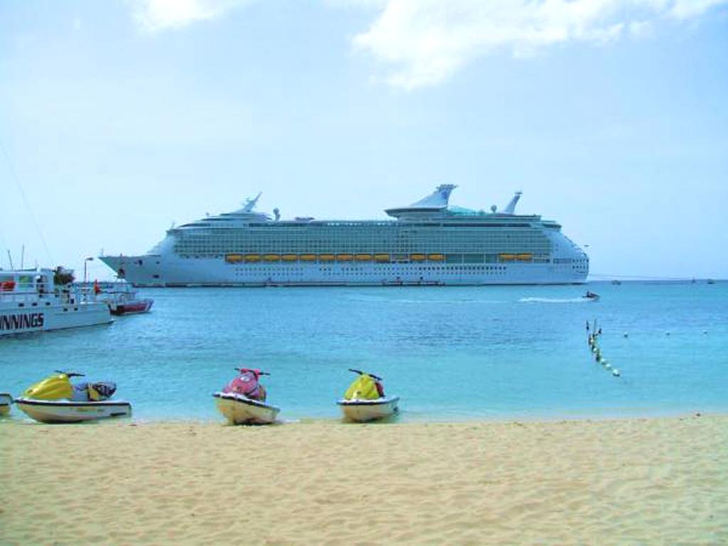 Turtle Beach Towers Apt 22 C - Ocho Rios Exterior photo