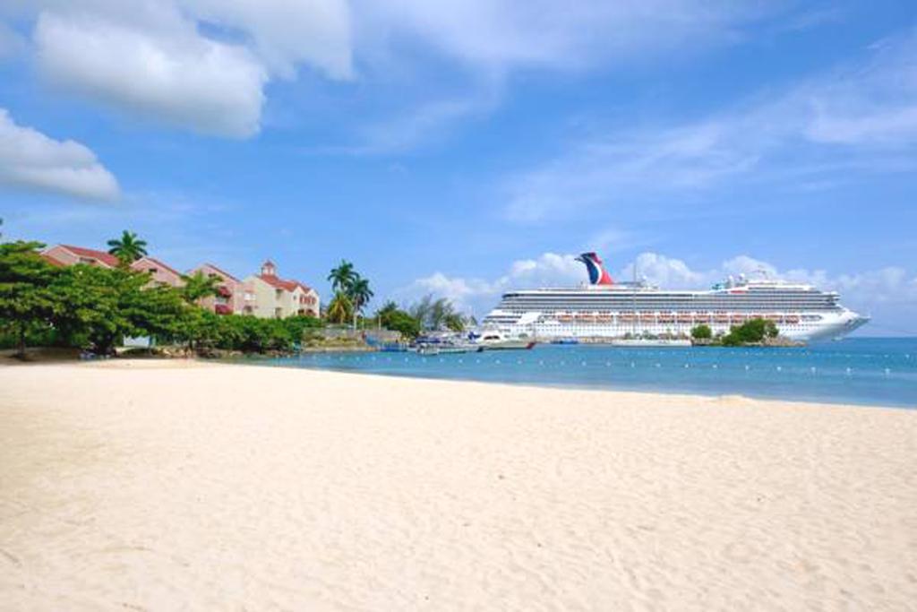 Turtle Beach Towers Apt 22 C - Ocho Rios Exterior photo